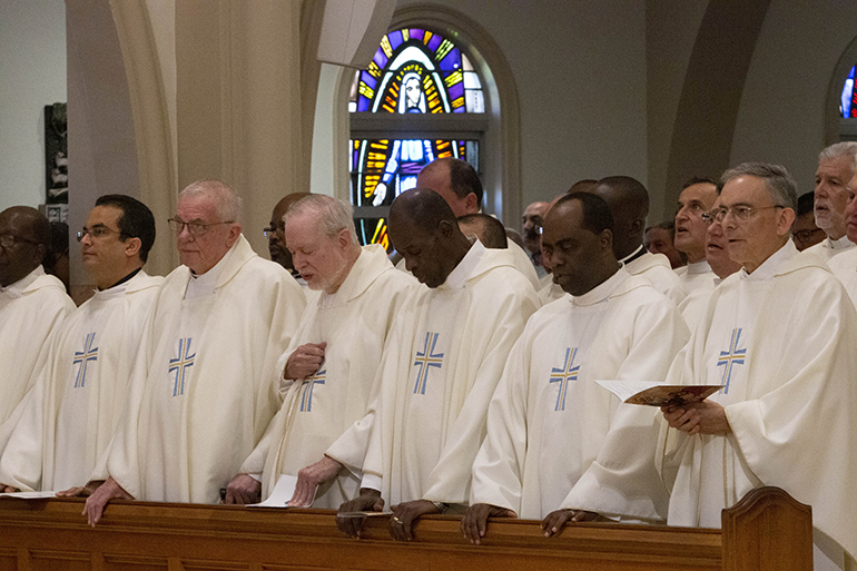 adom-pope-to-priests-thank-you-for-your-service