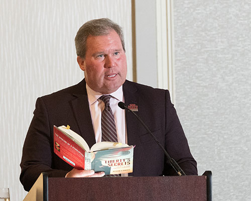 David A. Armstrong, presidente de la Universidad St. Thomas en Miami Gardens, fue el orador principal en el 31 banquete anual de la Misa Roja de la Sociedad Santo Tomás Moro del Sur de La Florida, celebrado el 18 de octubre de 2022, en Fort Lauderdale.