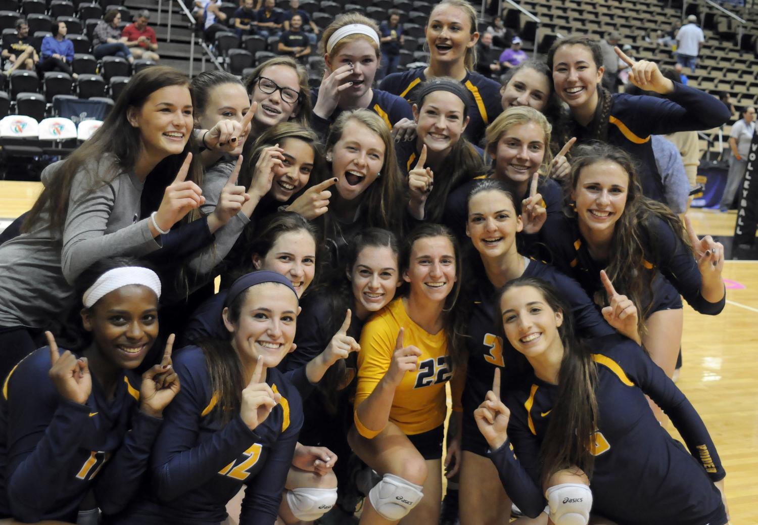 ADOM :: St. Thomas Aquinas girls win back-to-back championships