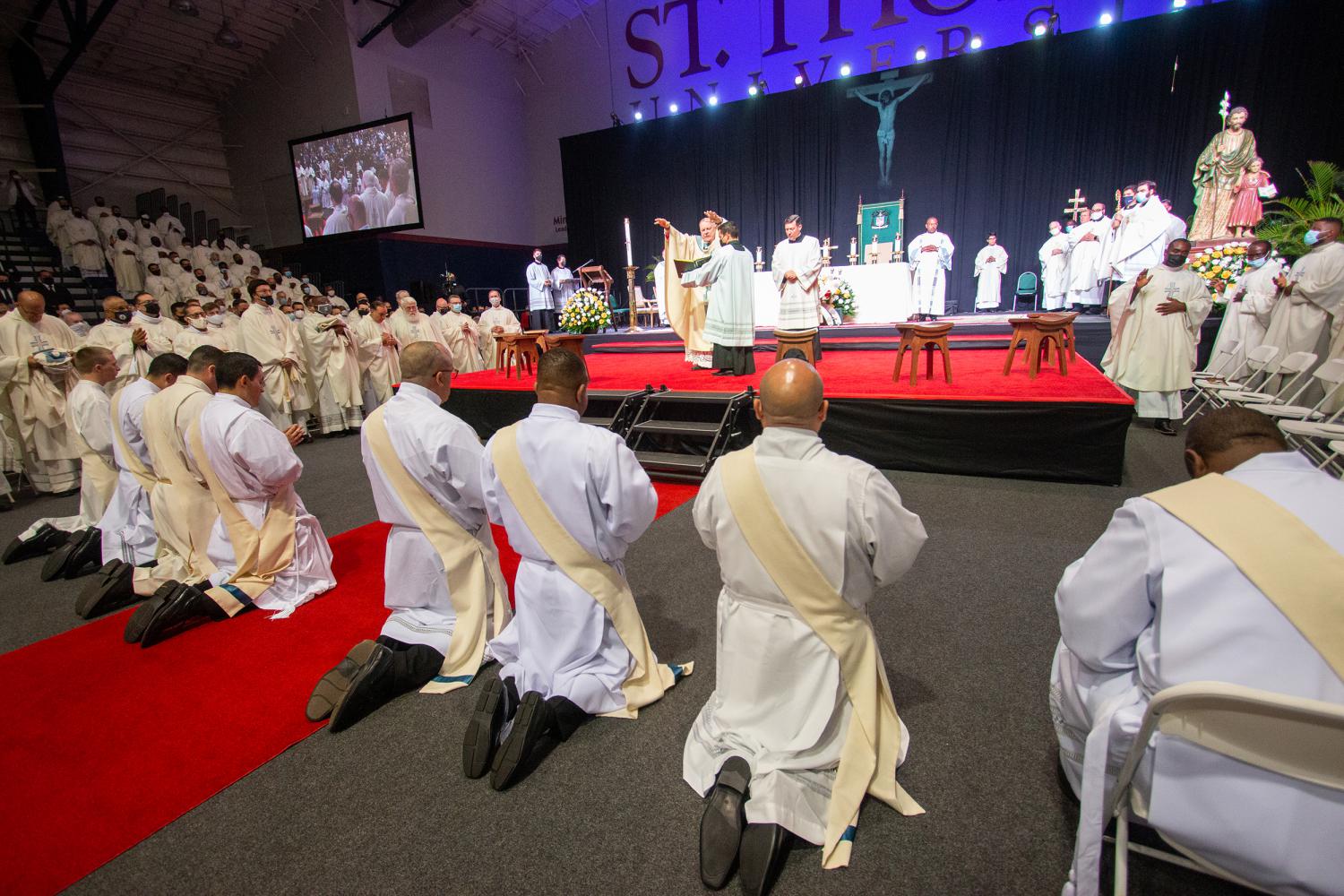 ADOM :: 8 New Priests Ordained For Miami